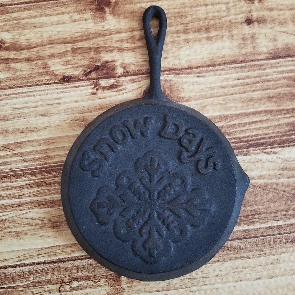 Cast Iron Snow Days Skillet Decor Rustic Snowflake Small Winter Trivet